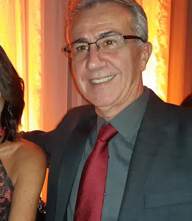 Dr. José Oliveira Calvete